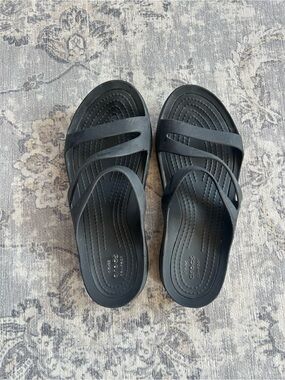 Crocs Swiftwater Sandal - Size 5